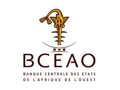 Travaux de remplacement des lampes d’éclairage des locaux de l’Agence Auxiliaire de la BCEAO à Sikasso au Mali