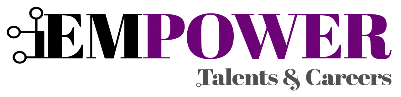 Un Directeur Administratif et Financier